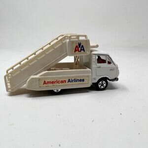 Vintage Tomica White American Airlines Toyota Hiace Stair Car Japan